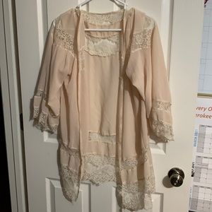Cream W/White Lace Robe